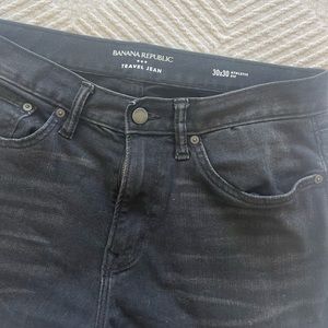 Banana Republic Men’s straight luxe travel Jean black rinse wash size 30x30